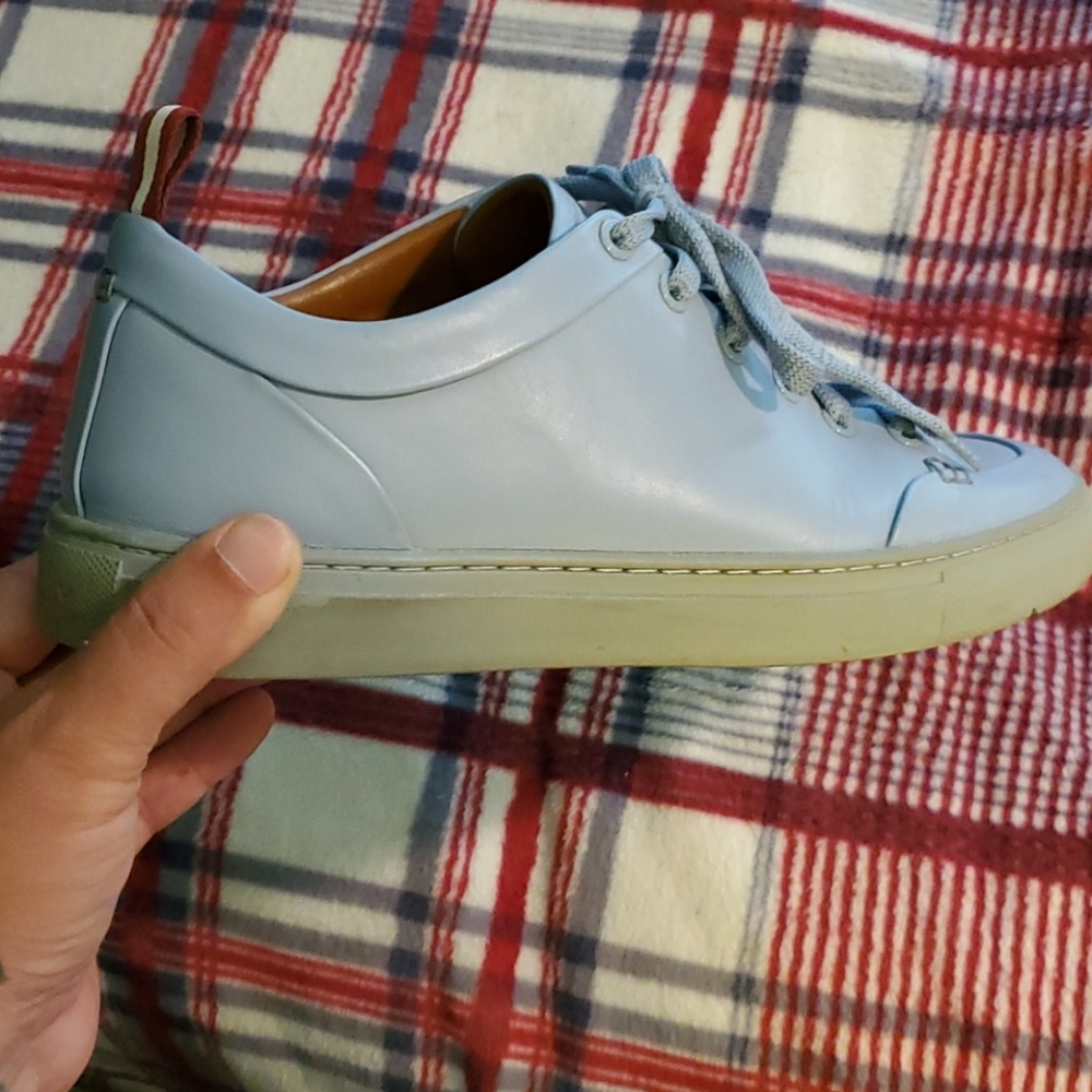 Mens sneakers